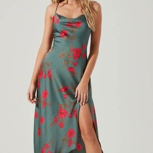 *NWOT ASTR THE LABEL Gaia Floral Midi Dress